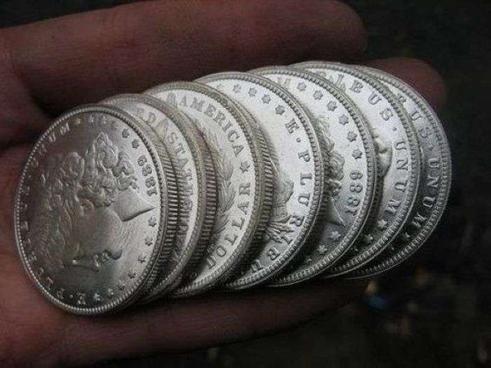 Чому не можна купувати раритетні старовинні монети (9 фото)