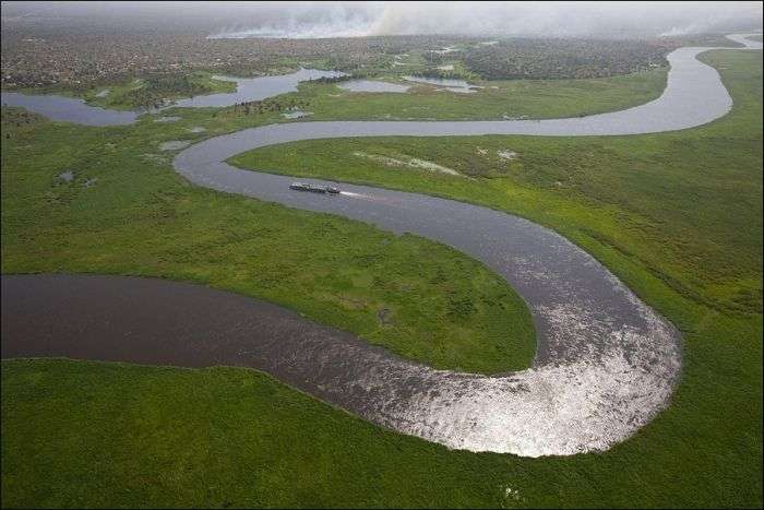 Найбільше болото у світі (9 фото)