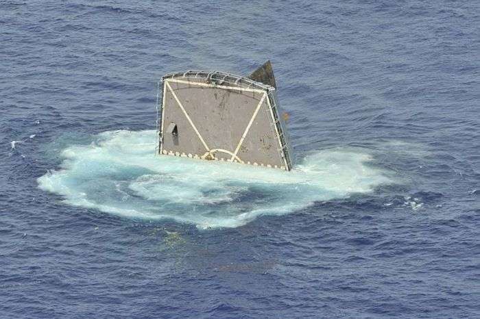 Американський військовий корабель був знищений австралійської підводним човном (32 фото)