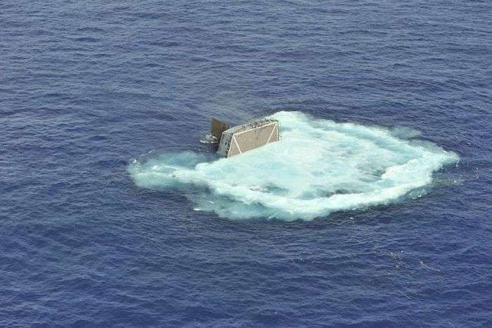 Американський військовий корабель був знищений австралійської підводним човном (32 фото)