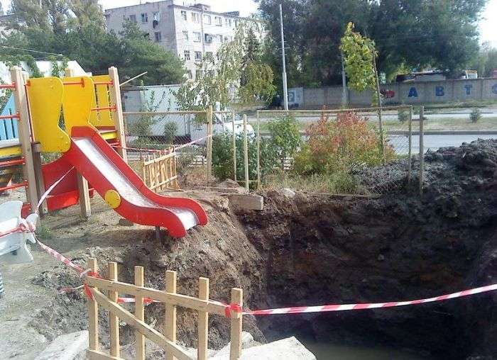 Сувора дитячий майданчик (3 фото)