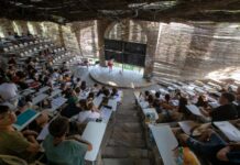 Несіна математичне село: утопічний підхід до навчання