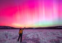 Незвичайно сильна геомагнітна буря викликає глобальне полярне сяйво