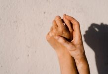 Новий Крем Дає Надію Пацієнтам з Вітіліго в Англії