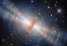 Вмираюча зірка в останній момент зображена телескопом Хаббл