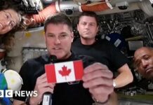 Момент єднання: Марк Карні поспілкувався з астронавтами місії «Artemis II»